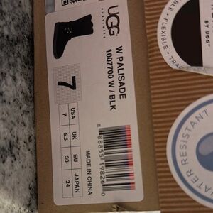UGG Black W PALISADES SIZE 7 used boots with box and original packaging